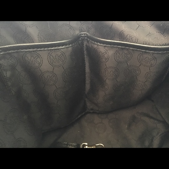 Michael Kors Bedford Med Satchel Leather Black - Picture 6 of 8